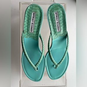 MANOLO BLAHNIK SIZE 38.5